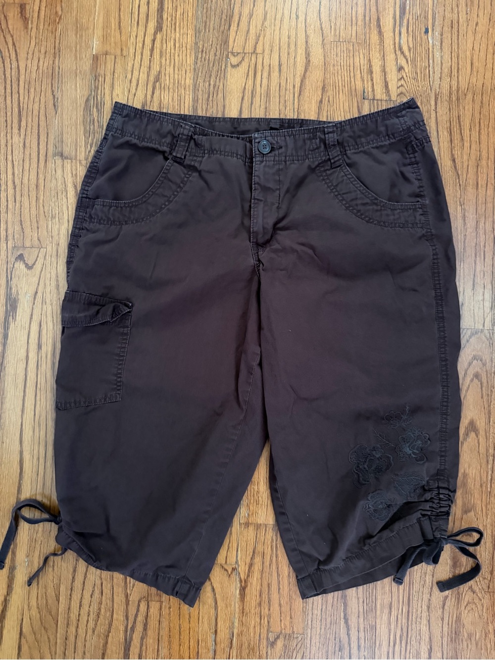 Faded Glory brown cargo capris Y2K